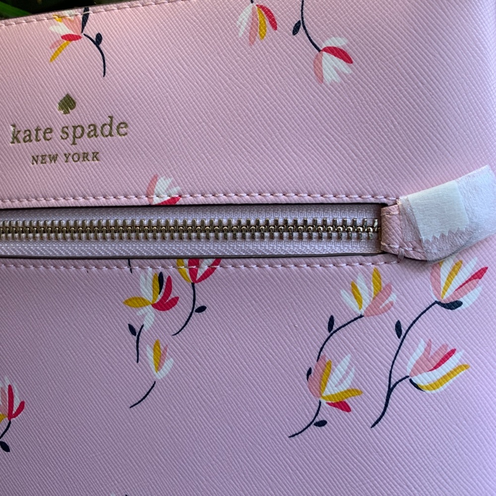 Authentic Kate SPADE Saffiano leather floral zip top Crosby - Picture 5 of 11